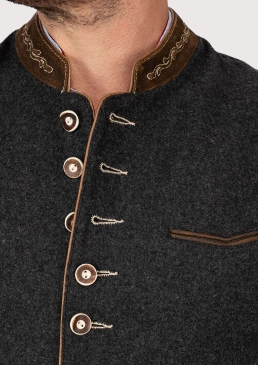 Stylish Bavarian vest for Oktoberfest – comfortable and warm

