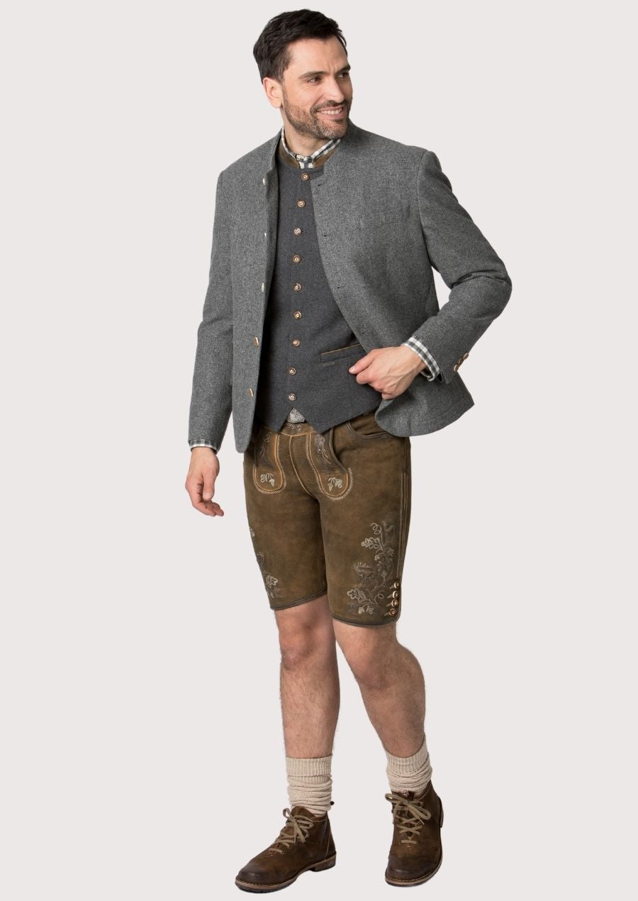 Classic Bavarian men’s grey jacket with structured wool tailoring.