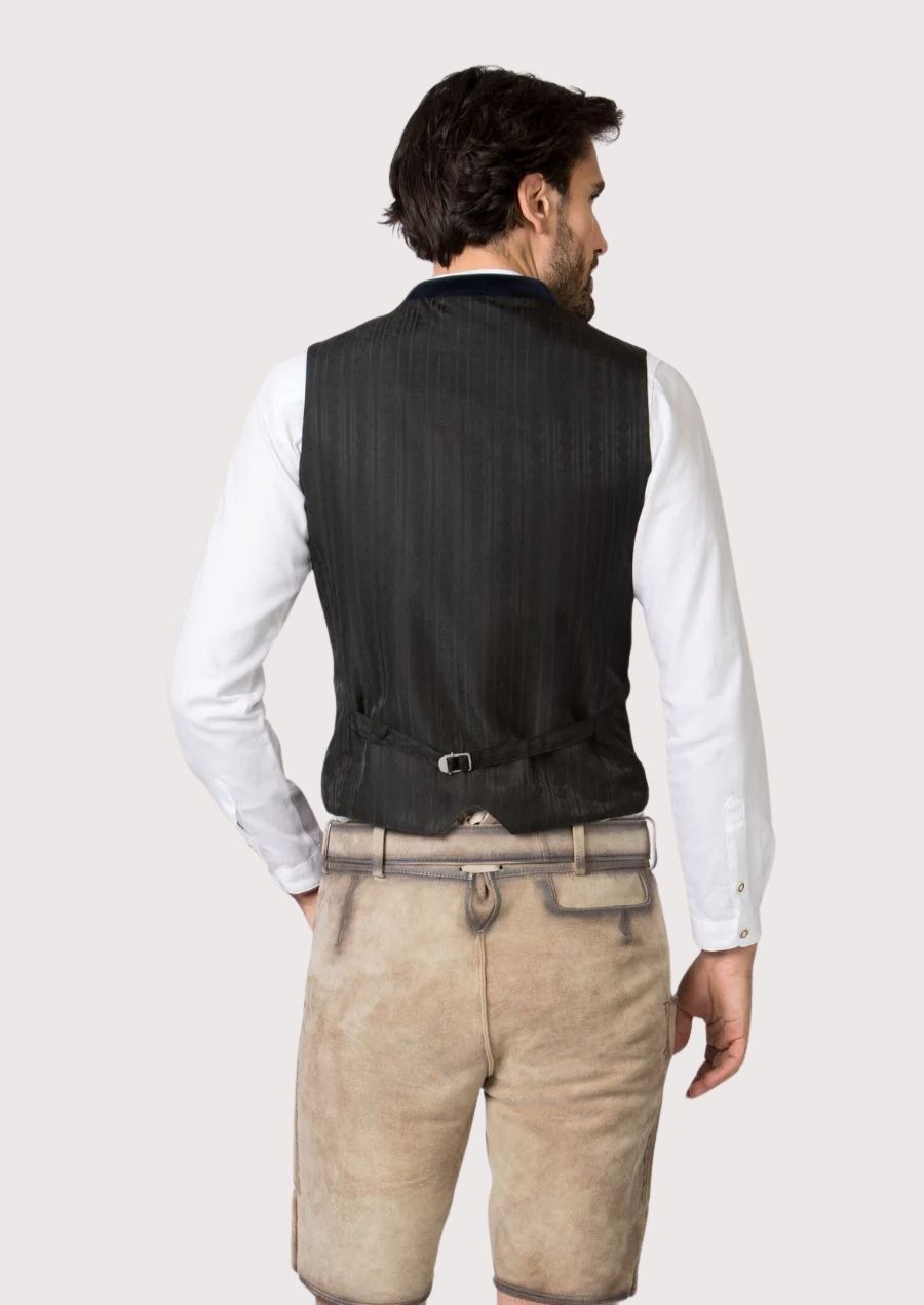 Men’s wool Lederhosen vest – ideal for Oktoberfest and cultural events

