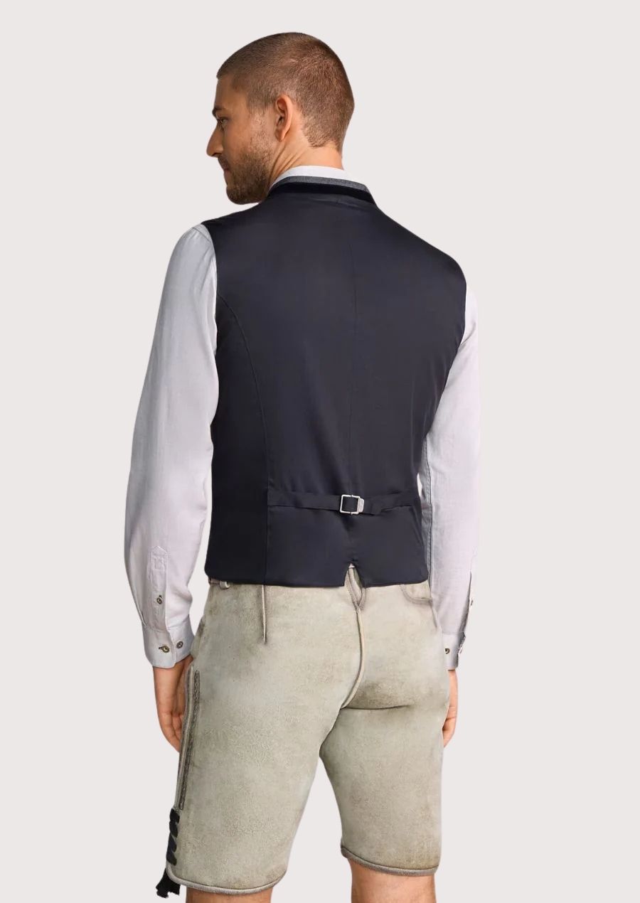 Premium traditional men’s vest designed for Oktoberfest fashion