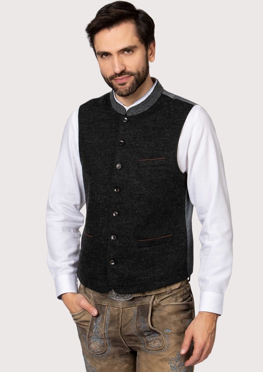 Stylish Alpine Vest for Men – Perfect for Oktoberfest and Outdoor Adventures, Made with Premium Wool.