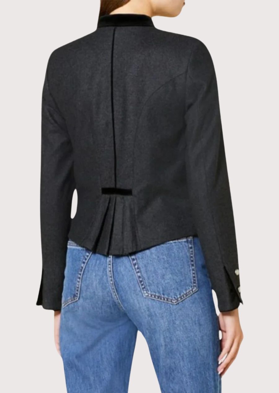 Traditional Women’s Trachten Jacket with premium wool fabric and chic button accents.